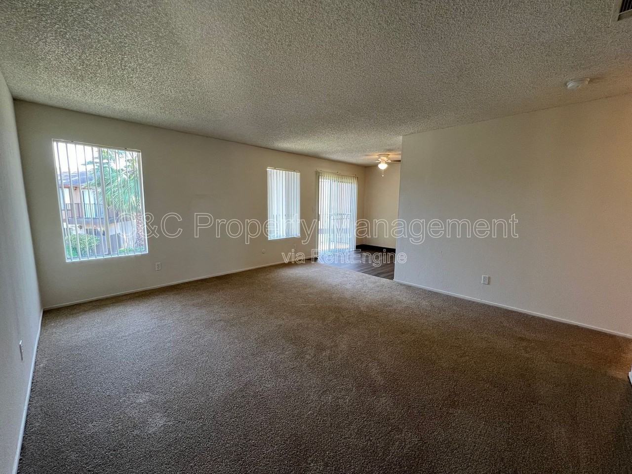 3762 N Cedar Ave #218 - Photo 7 of 10