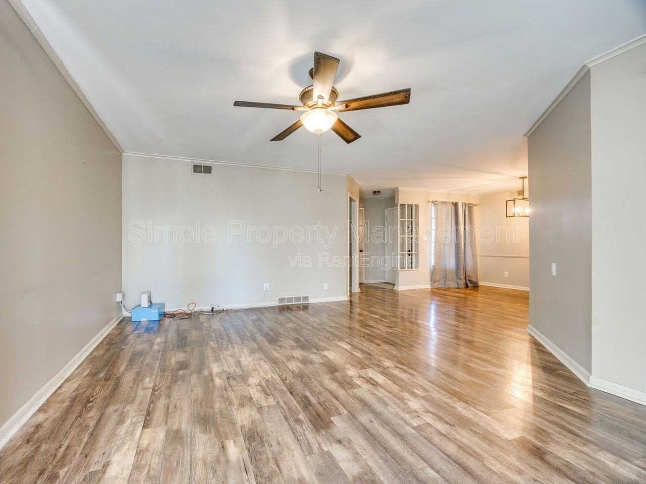 3737 Nw 17th St - Photo 5 of 13