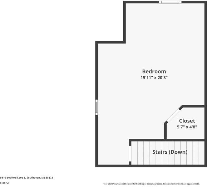 5810 Bedford Loop E - Photo 3 of 17
