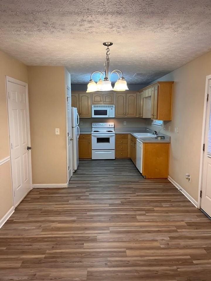 703 Patriots Point St - Photo 2 of 11