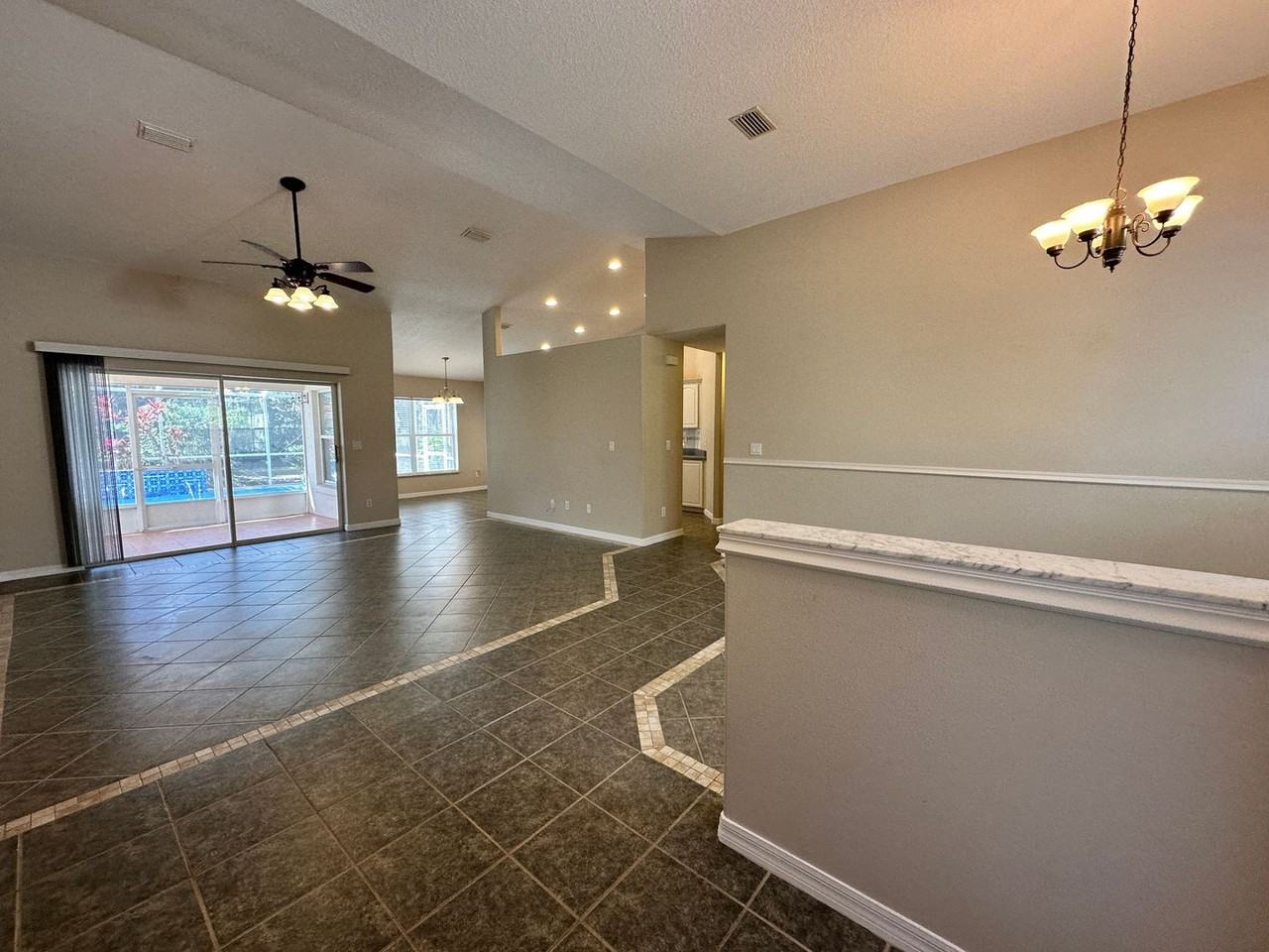32 Franciscan Ln - Photo 3 of 30