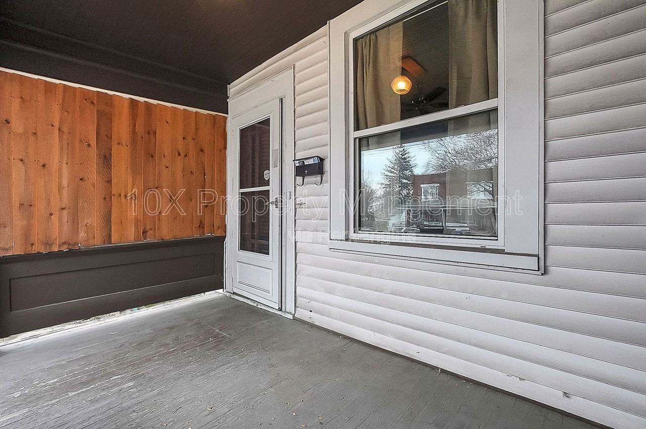 275 N Warren Ave - Photo 5 of 28