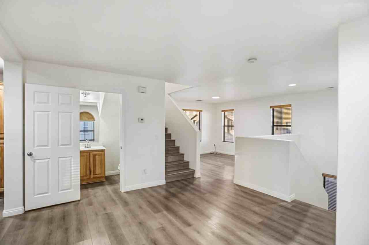 10331 Ladybug Bend St - Photo 7 of 34