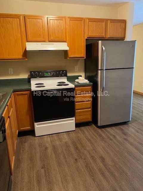 536 N Monroe St #2 - Photo 4 of 9