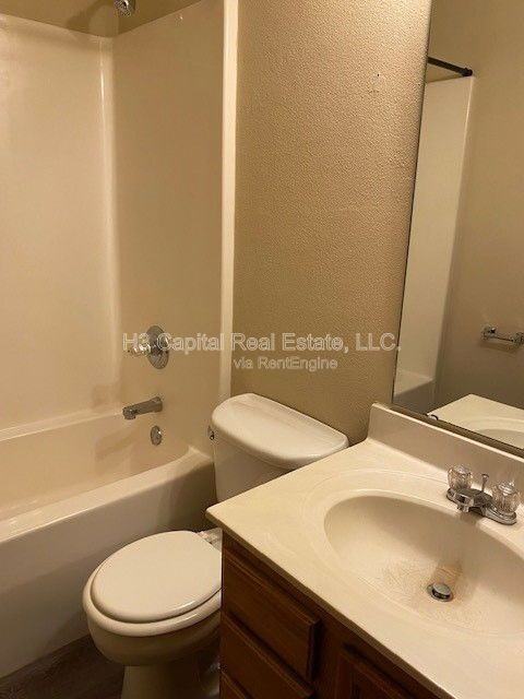 536 N Monroe St #2 - Photo 6 of 9