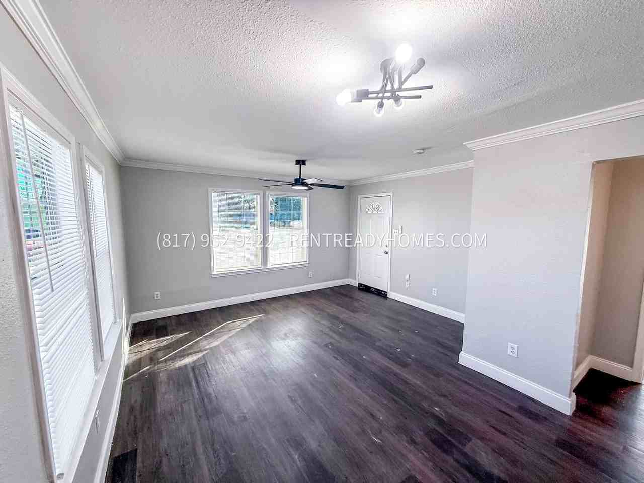 3700 Castleman St - Photo 4 of 16