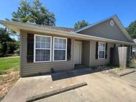 featured image of 206 S 26th St