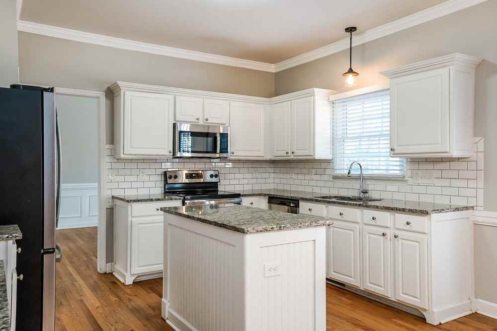 3617 Dewing Dr - Photo 7 of 17