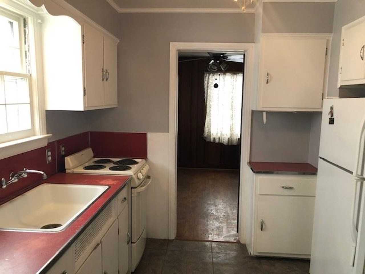 20644 Elkhart St - Photo 2 of 28