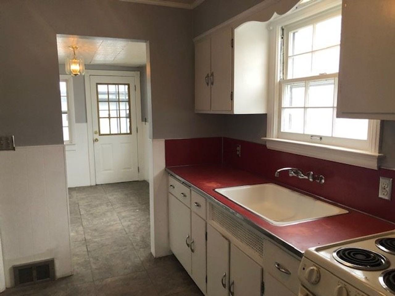 20644 Elkhart St - Photo 5 of 28