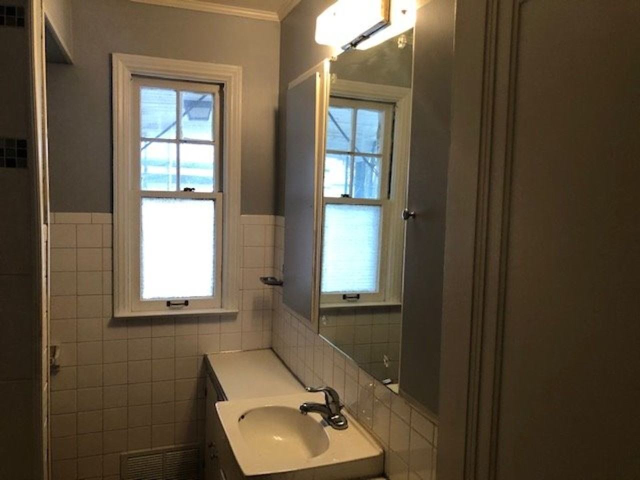 20644 Elkhart St - Photo 7 of 28