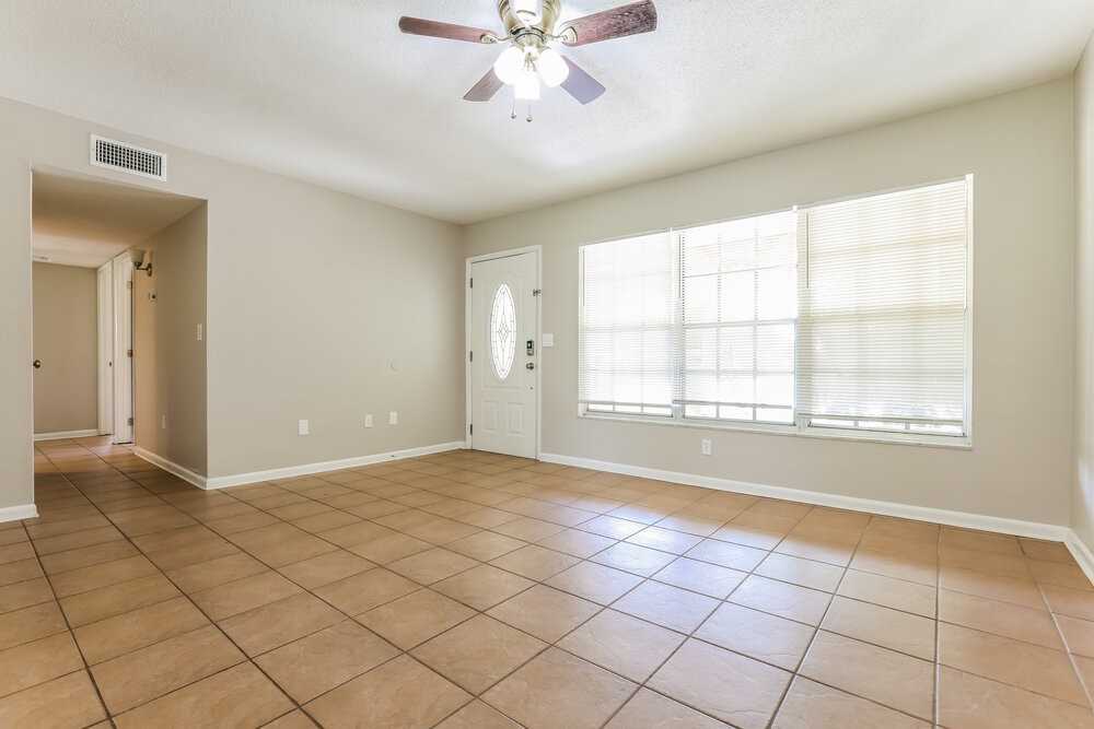 20094 Lorenzo Ave - Photo 5 of 16