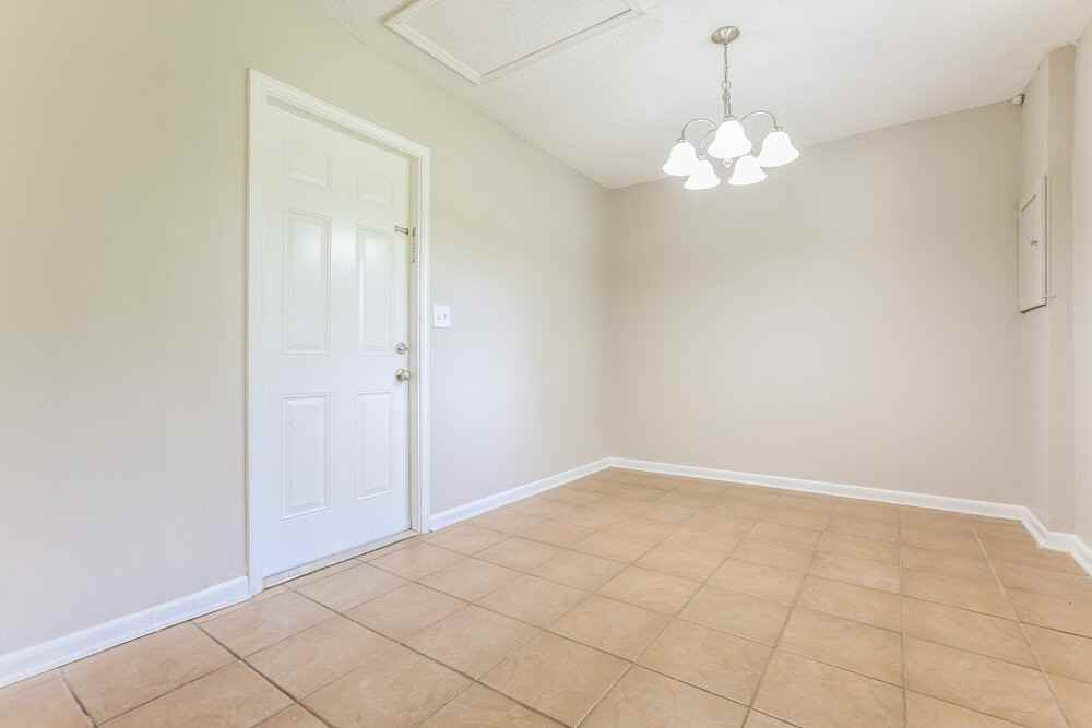 20094 Lorenzo Ave - Photo 6 of 16