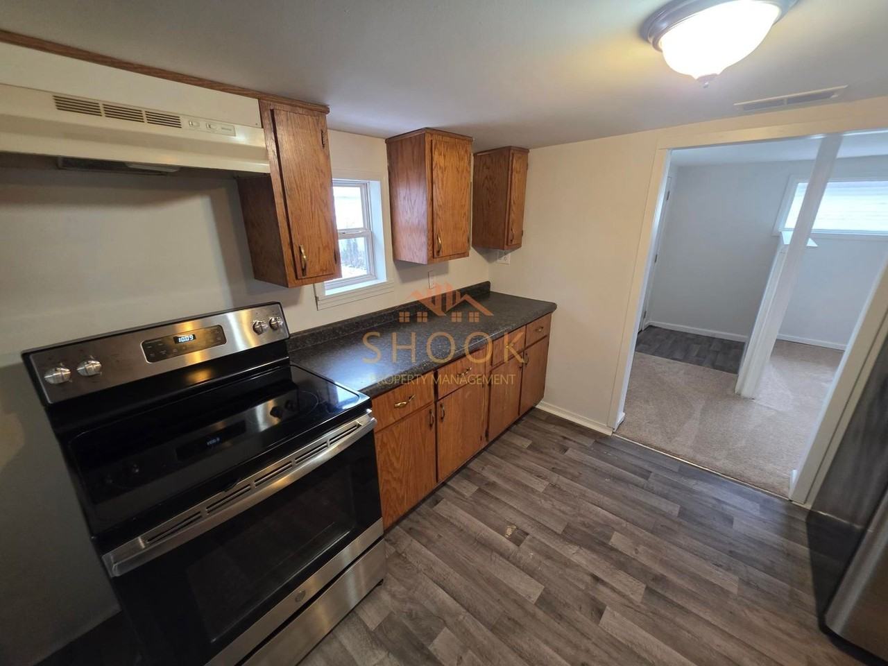 2203 Albany St - Photo 4 of 13