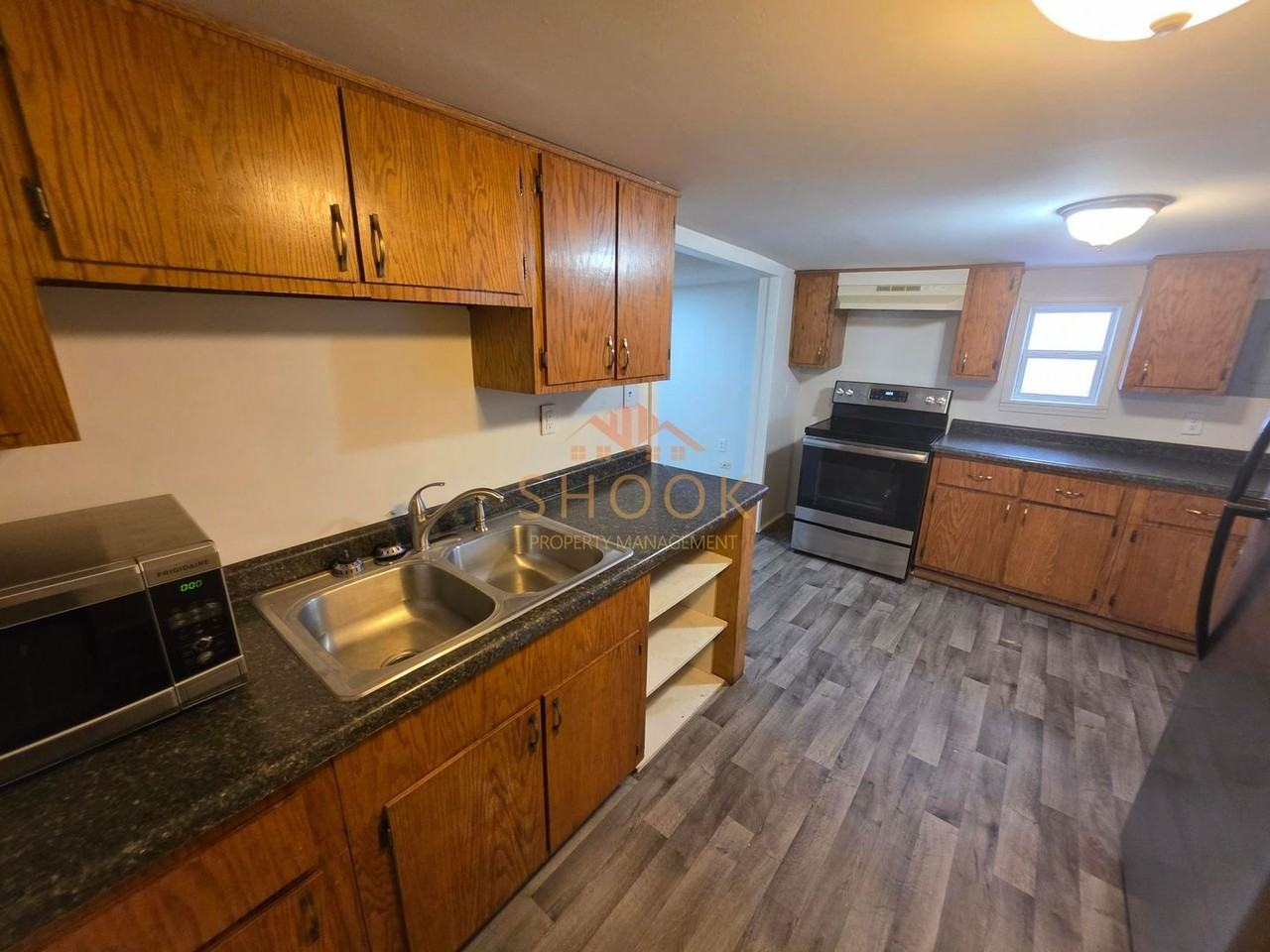 2203 Albany St - Photo 6 of 13