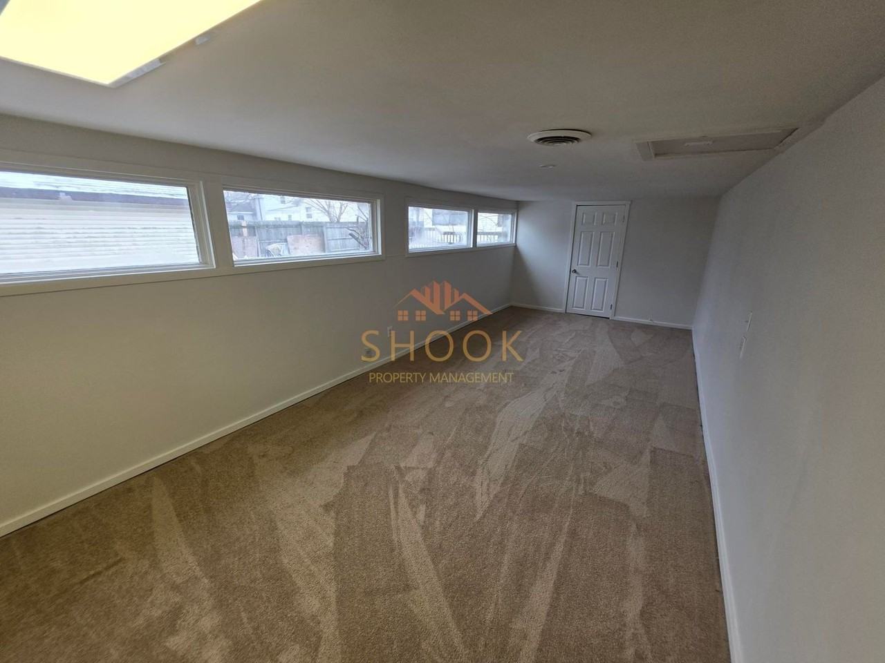 2203 Albany St - Photo 7 of 13