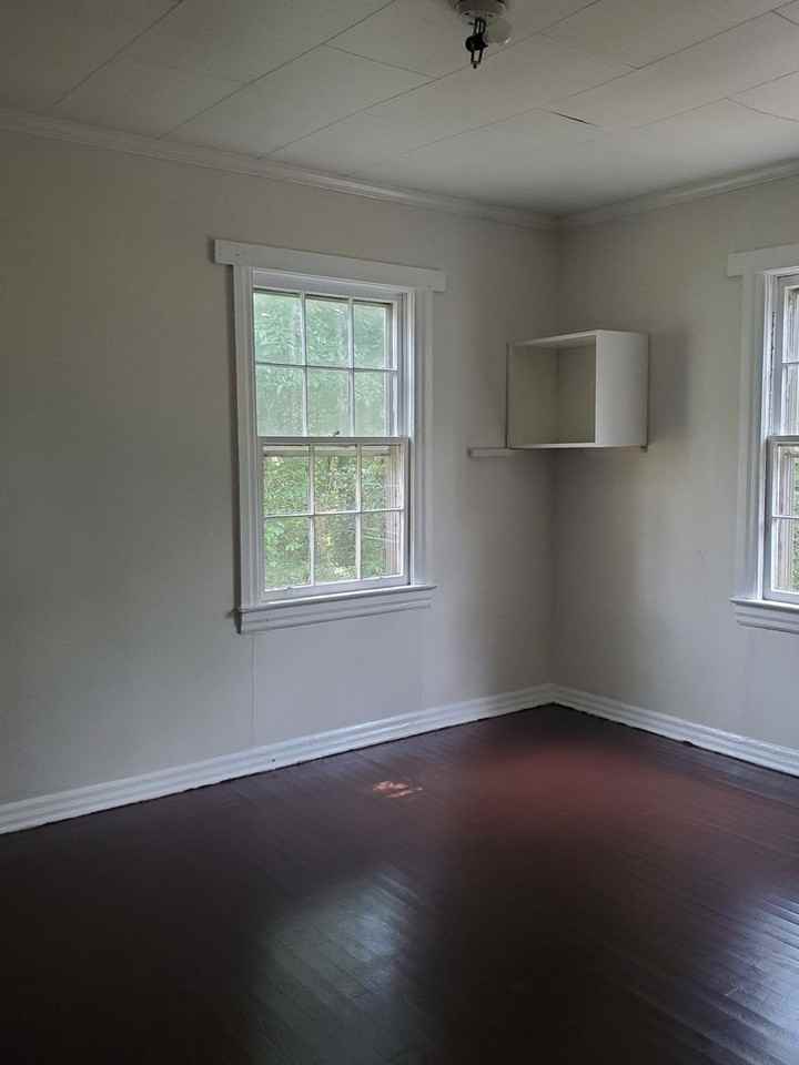 1134 N Jefferson St - Photo 6 of 24