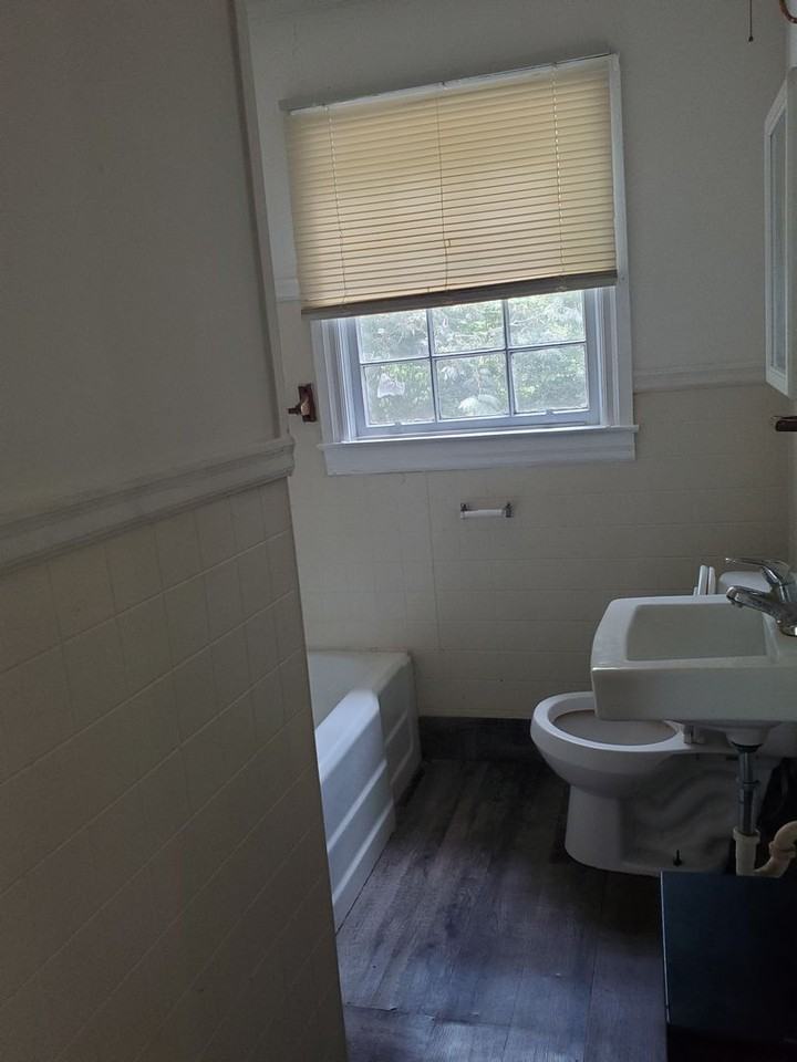 1134 N Jefferson St - Photo 7 of 24