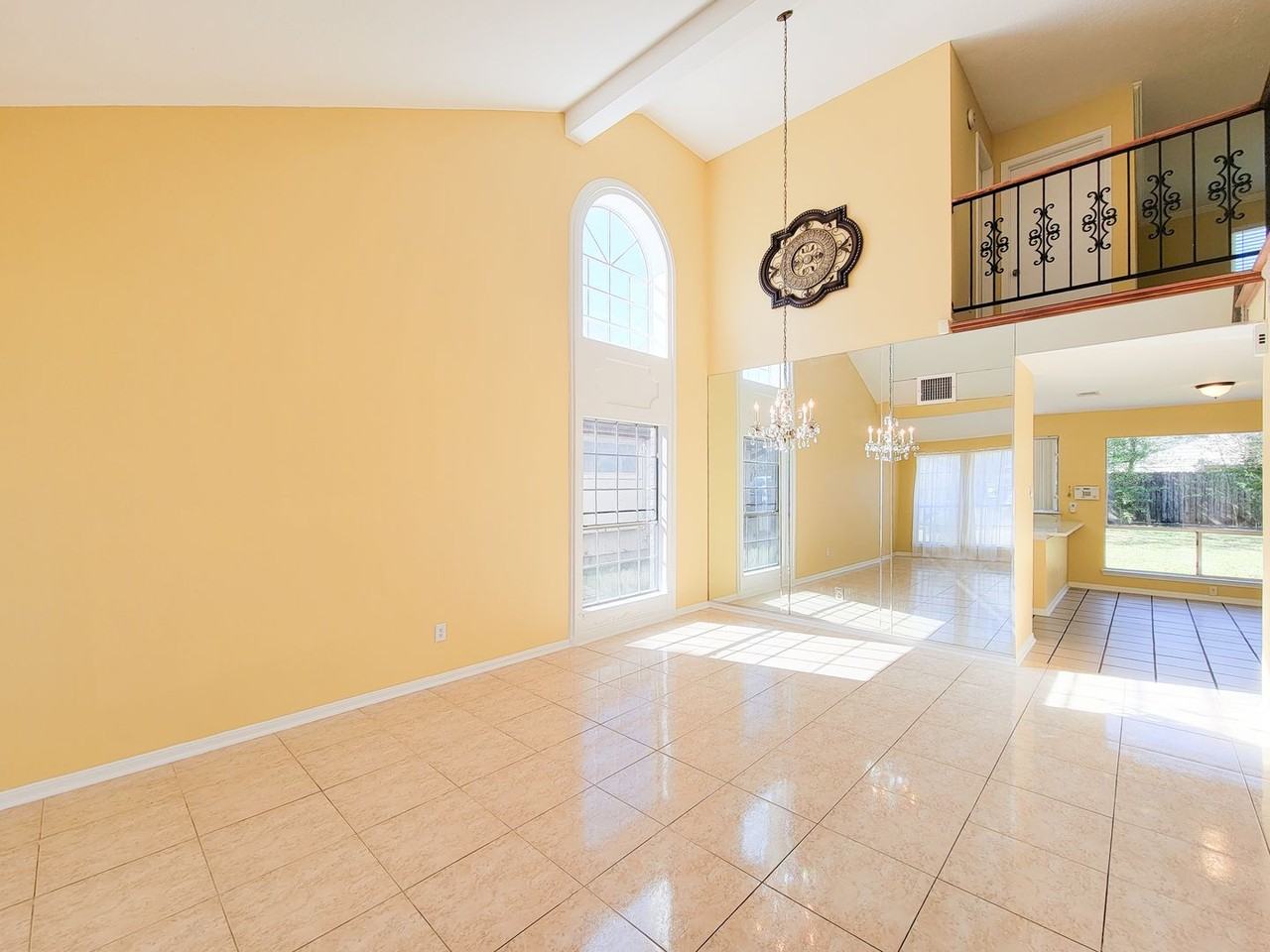 10130 Berry Limb Dr - Photo 4 of 42