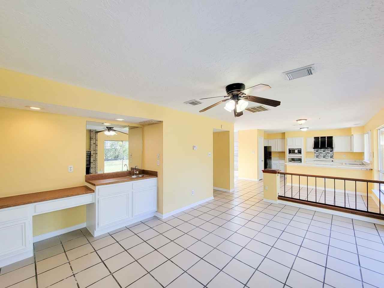 10130 Berry Limb Dr - Photo 6 of 42