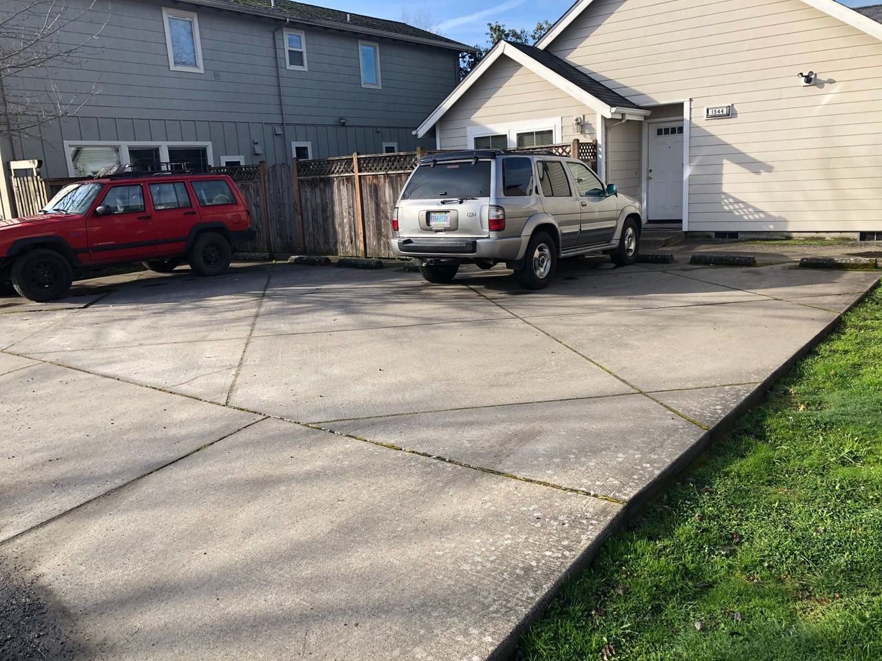 1545 Lincoln St #B - Photo 3 of 17