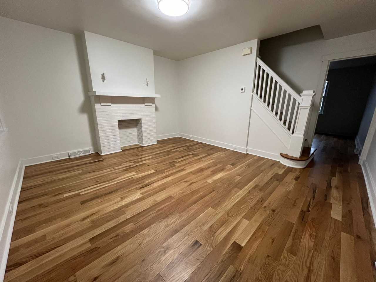 6730 Greenwood St - Photo 5 of 12