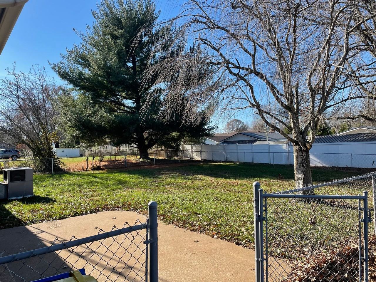 3107 Smallhouse Rd - Photo 4 of 8