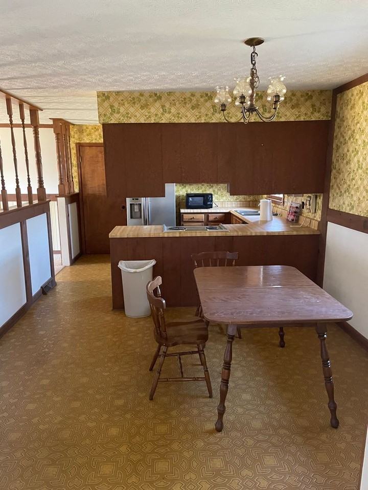 3107 Smallhouse Rd - Photo 5 of 8