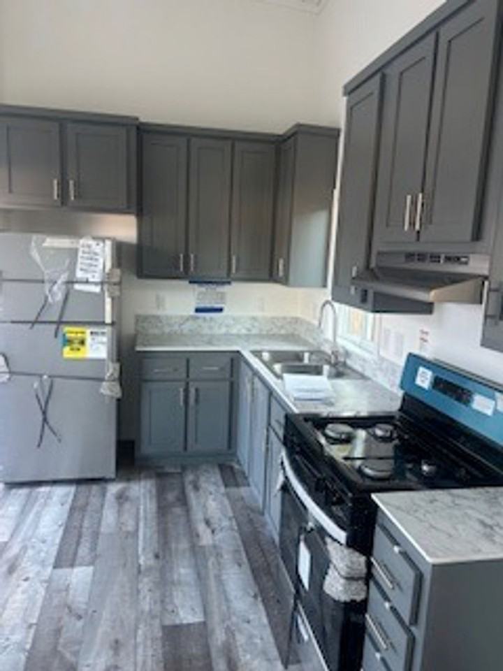 913 Whittier Ave. - Photo 6 of 12