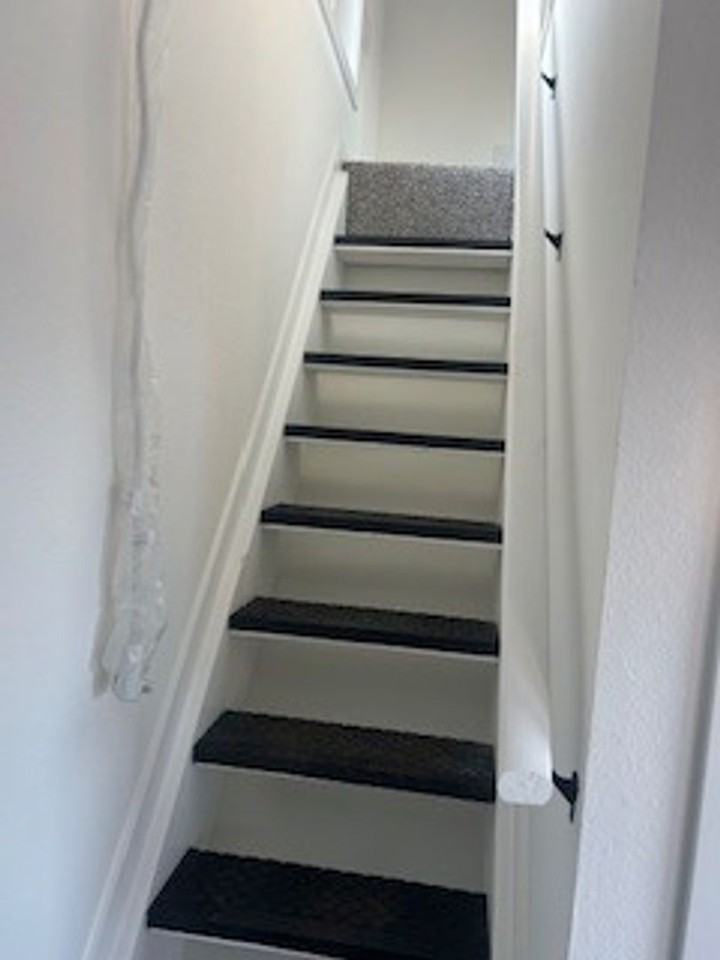 913 Whittier Ave. - Photo 7 of 12