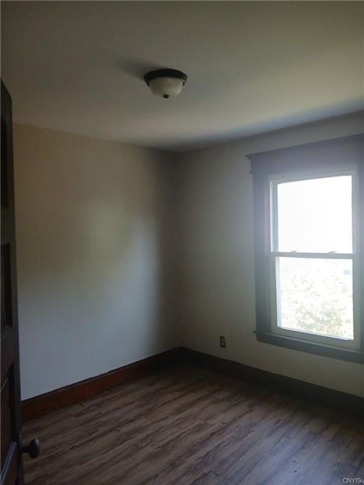 412 Rich St - Photo 4 of 8