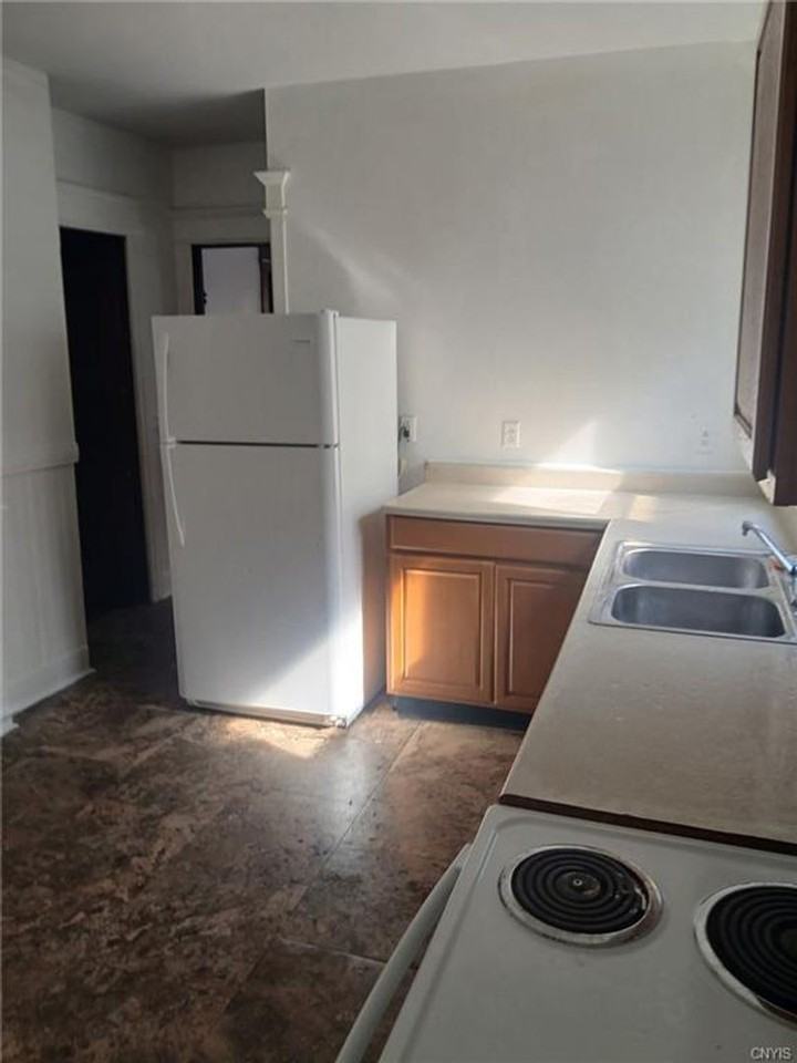 412 Rich St - Photo 7 of 8