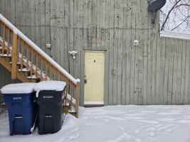 featured image of 801 E Division St