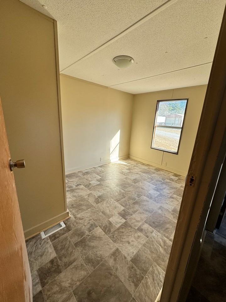 68 Arrowood Rd - Photo 7 of 7