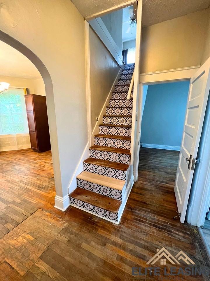 1647 Sw Buchanan St - Photo 4 of 10