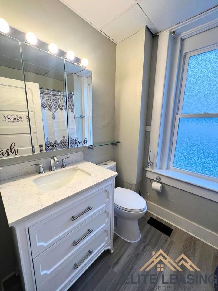 1647 Sw Buchanan St - Photo 7 of 10