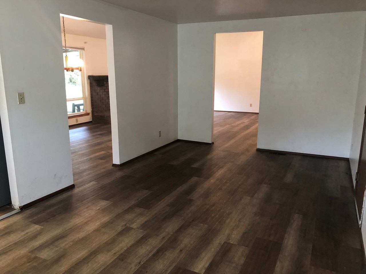 29523 4th Ave S - Photo 5 of 13