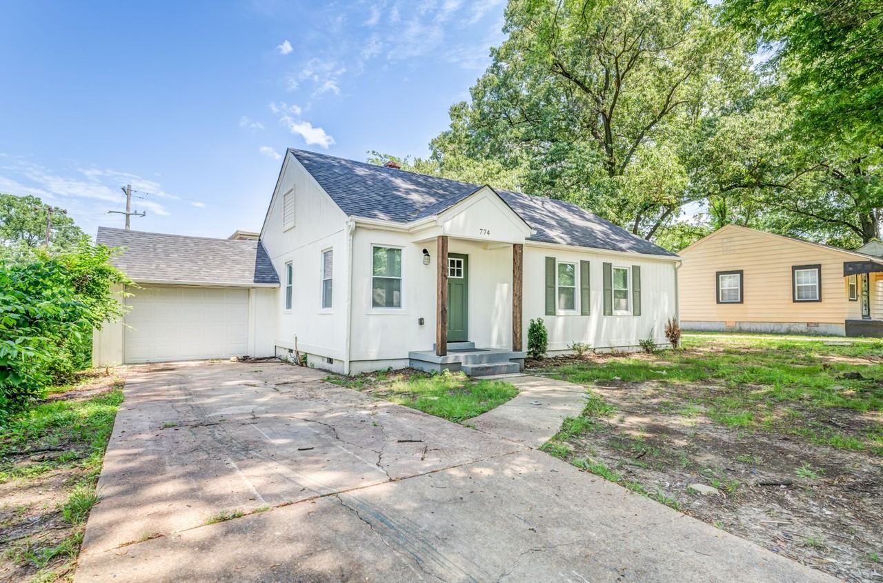 774 Frayser Dr - Photo 2 of 17