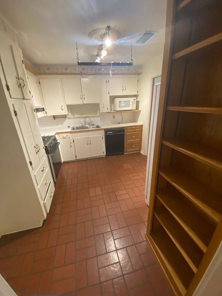 4160 Glenn Rd - Photo 5 of 26