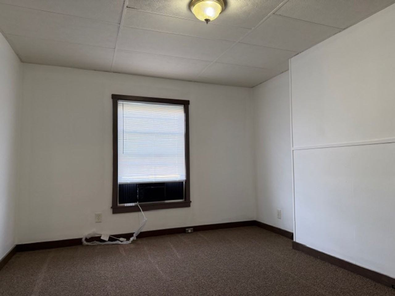 1961 Kenton St - Photo 5 of 13