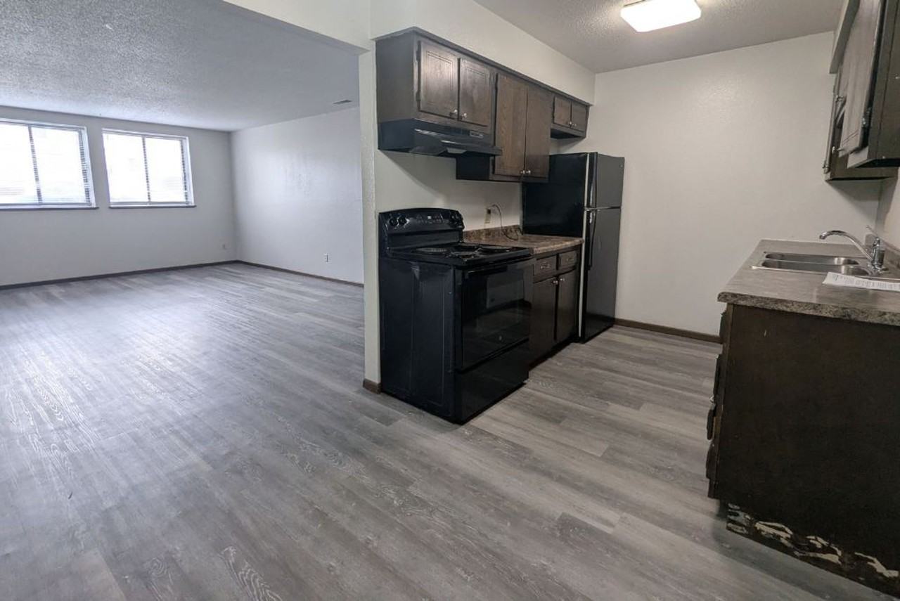 Midland Apartments: 3768 W 9th - Photo 4 of 19