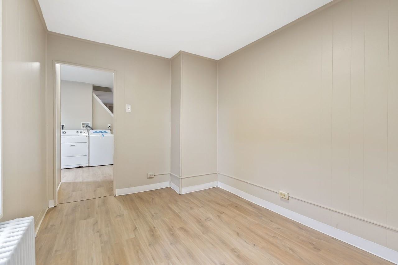 5843 Magnolia St - Photo 2 of 25