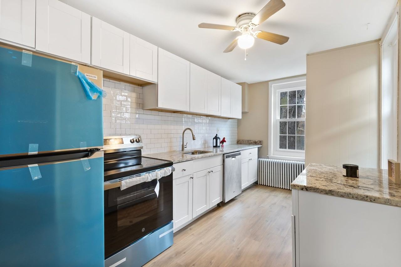 5843 Magnolia St - Photo 3 of 25