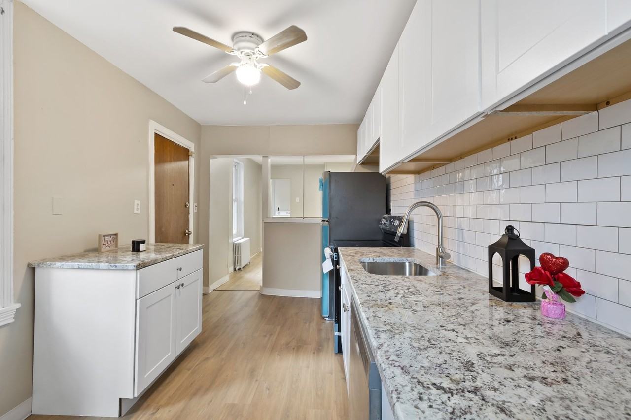 5843 Magnolia St - Photo 4 of 25