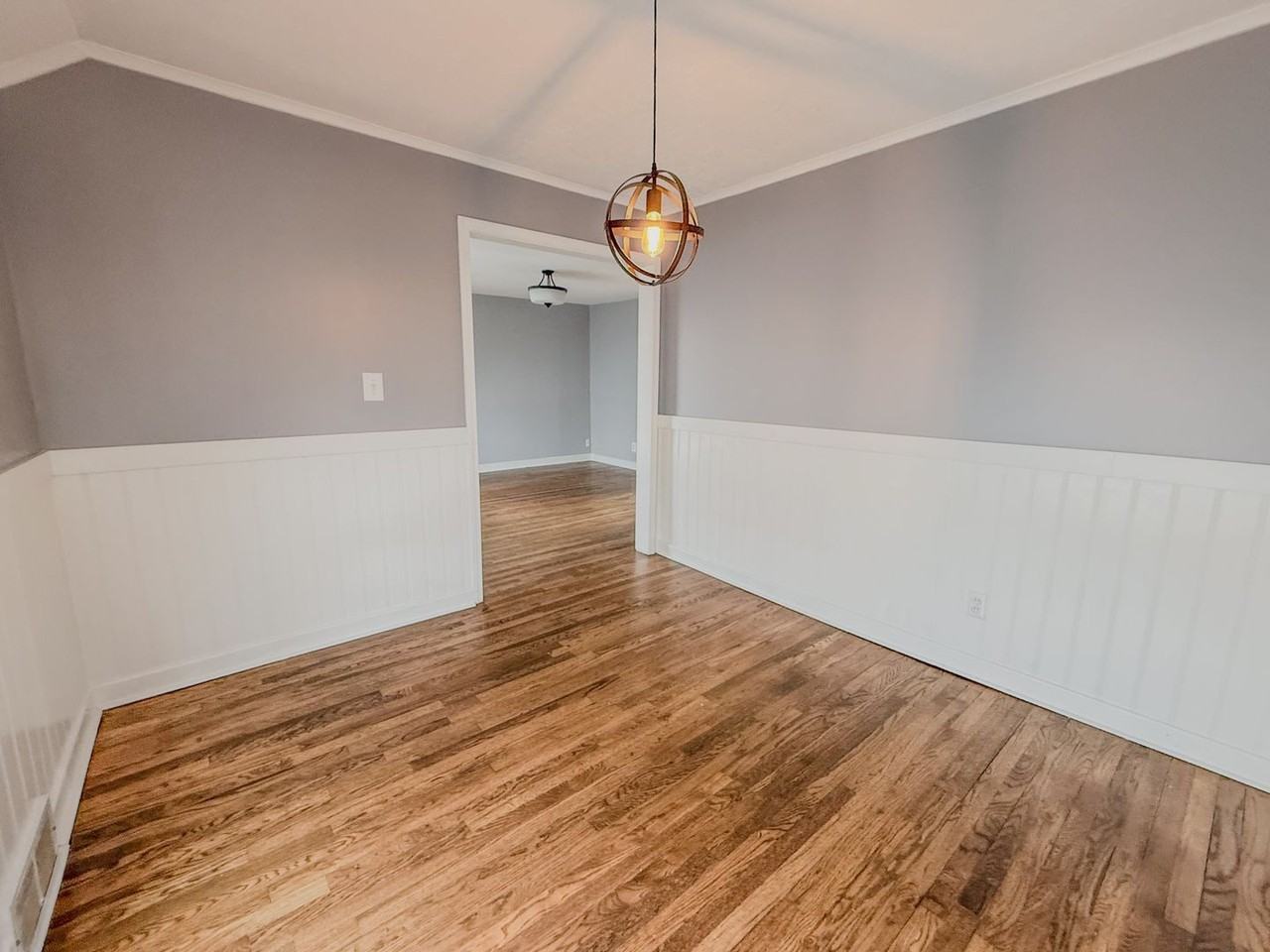 49 Hovey St - Photo 7 of 33