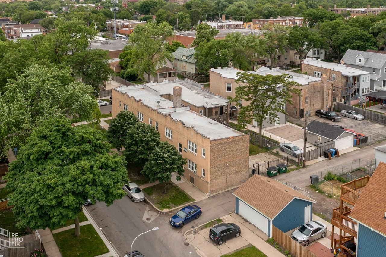 5402 W Rice St Chicago, IL 60651 - Photo 2 of 23