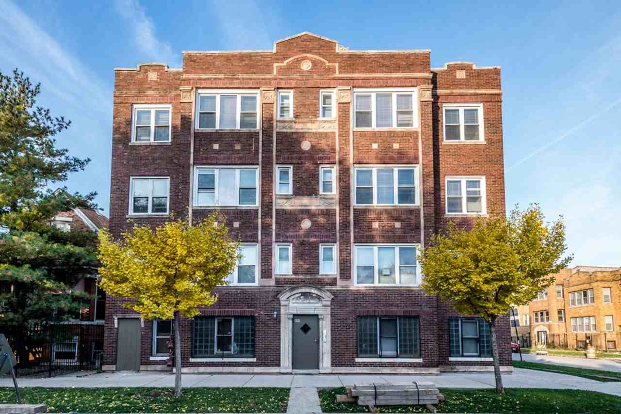 400 S Kilbourn Ave - Photo 2 of 20