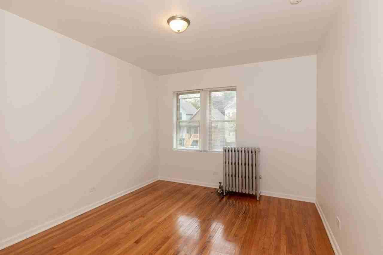 8001-8003 S Muskegon Ave Chicago, IL 60617 - Photo 3 of 14