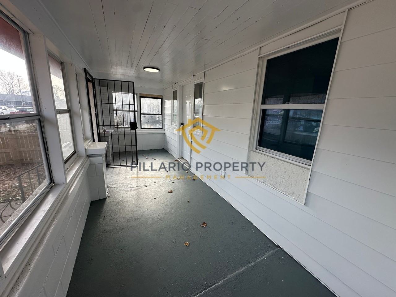 2420 Indianapolis Ave - Photo 2 of 14