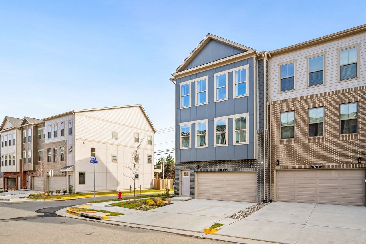 6247 Folly Ln - Photo 3 of 39